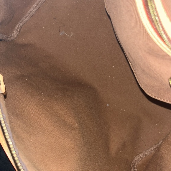 Selling a Louis Vuitton, two of them. - Picture 8 of 16